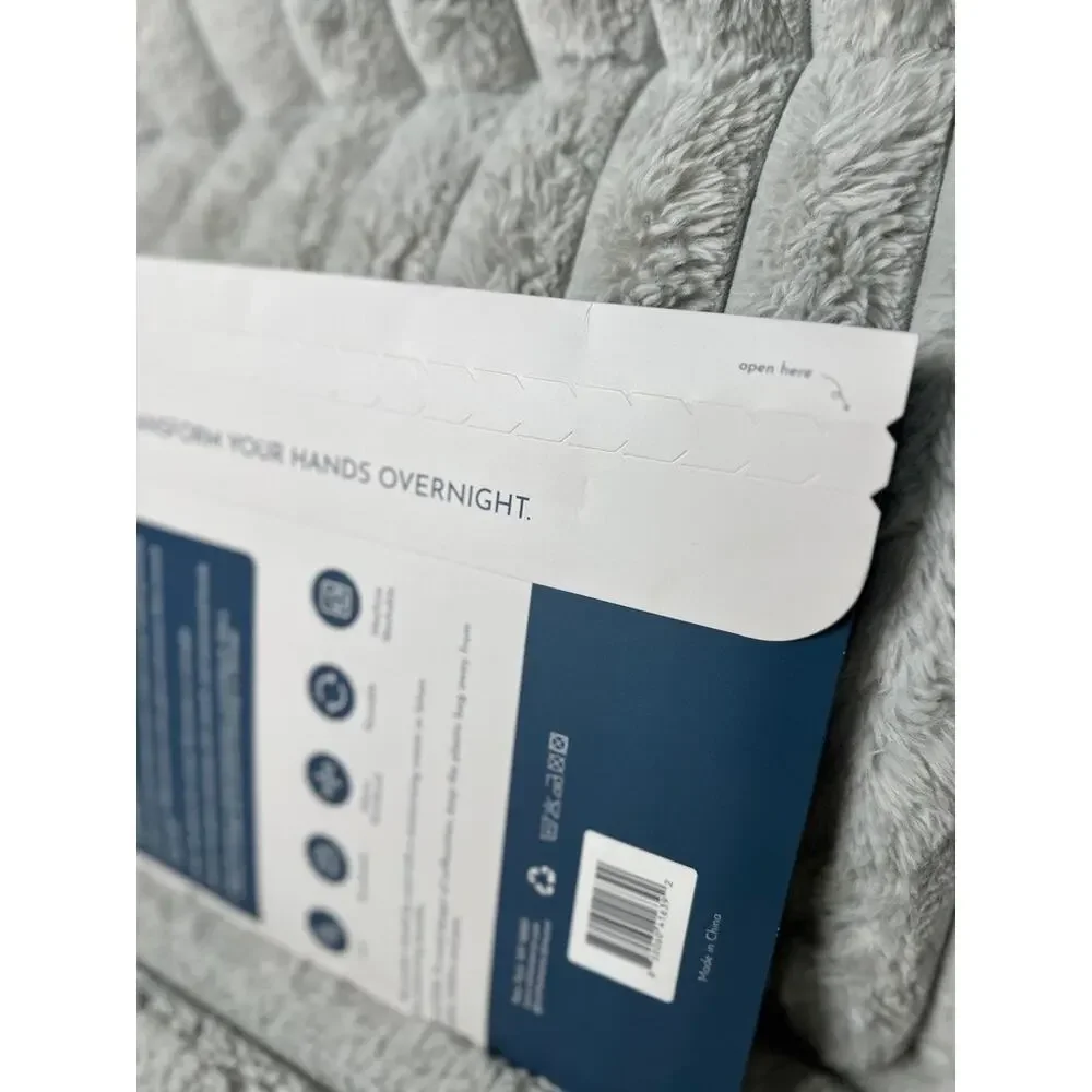 Cottonnerie Moisturizing Cotton Gloves 4 Pairs Medium Dry Hands Overnight